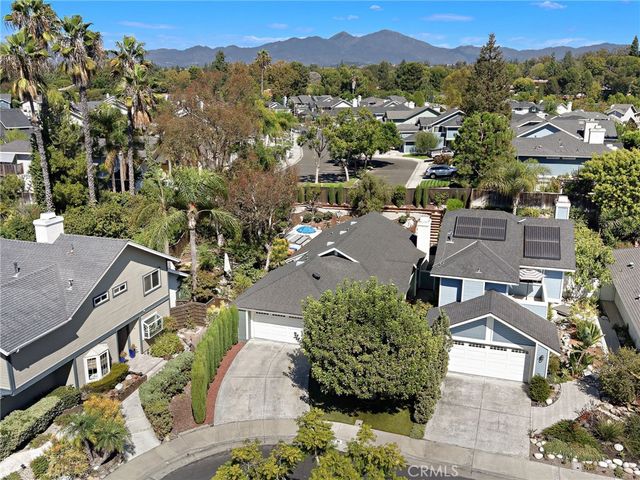 30 Oxbow Creek, Laguna Hills, CA 92653