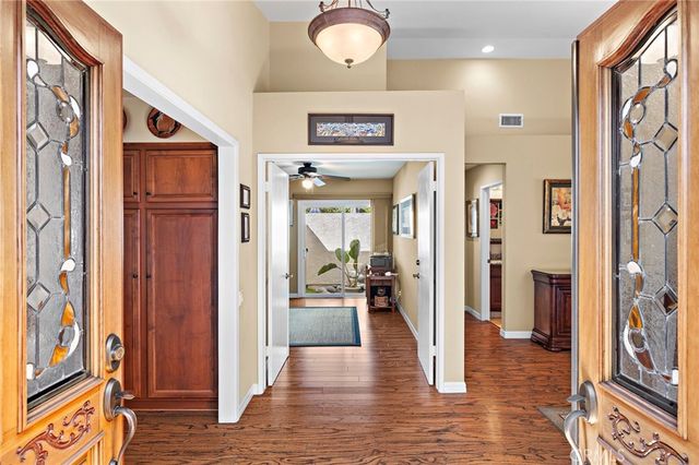 30 Oxbow Creek, Laguna Hills, CA 92653