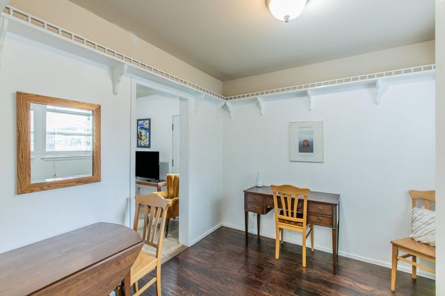 1107 Vargas RD, Austin, TX 78741