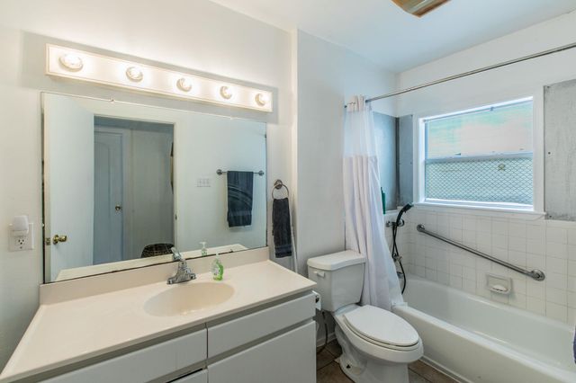 1107 Vargas RD, Austin, TX 78741