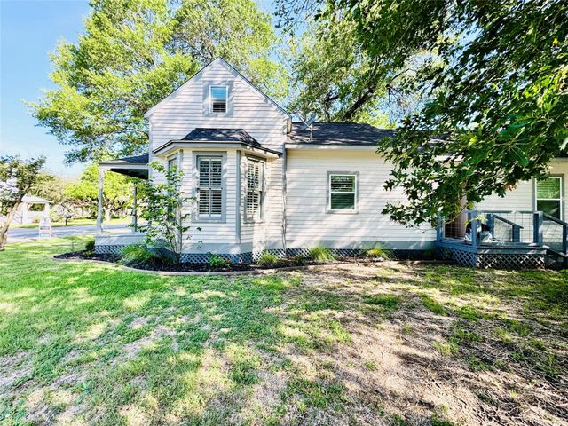 419 Main, La Grange, TX 78945