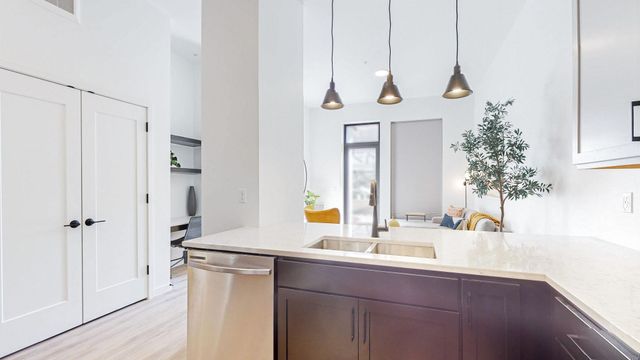 650 Portland Avenue S 634, Minneapolis, MN 55415