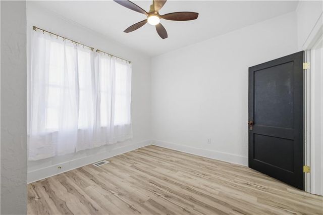 1214 S 22nd Street, St Joseph, MO 64507