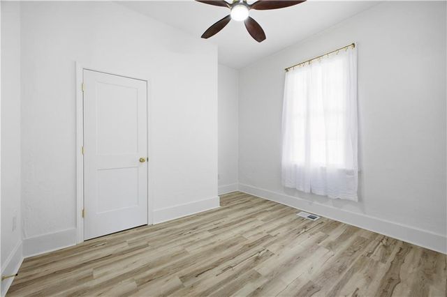 1214 S 22nd Street, St Joseph, MO 64507