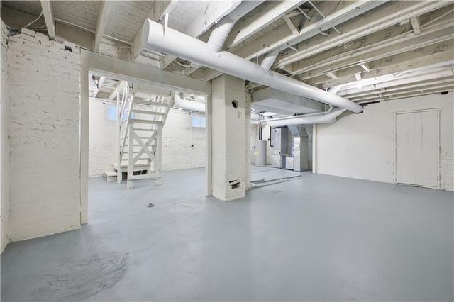 1214 S 22nd Street, St Joseph, MO 64507