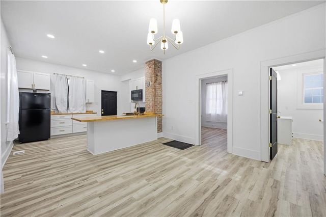 1214 S 22nd Street, St Joseph, MO 64507