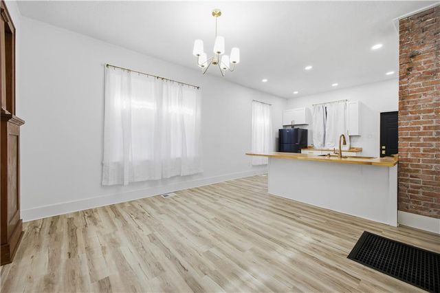 1214 S 22nd Street, St Joseph, MO 64507