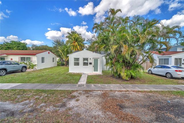 2431 Coolidge St, Hollywood, FL 33020