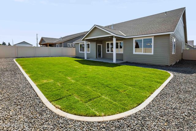 1961 E Mykal CT, Post Falls, ID 83854