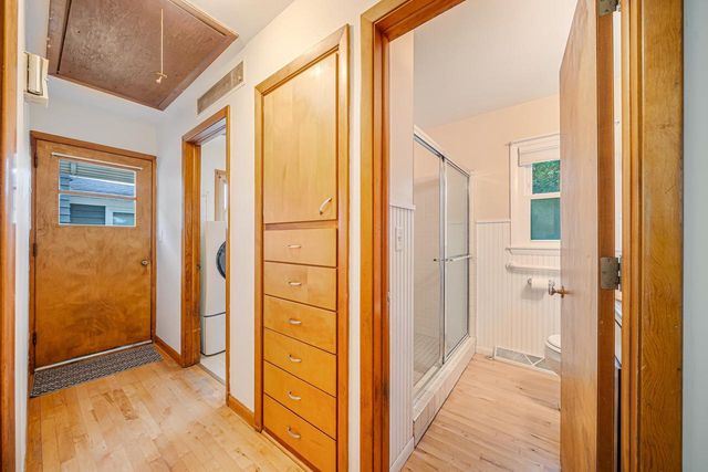 453 W 18TH AVENUE, Oshkosh, WI 54902