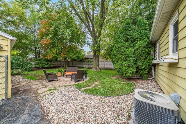 453 W 18TH AVENUE, Oshkosh, WI 54902