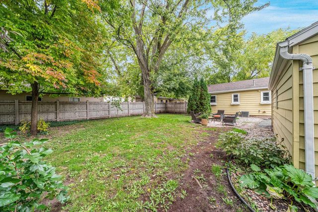453 W 18TH AVENUE, Oshkosh, WI 54902