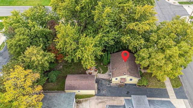 453 W 18TH AVENUE, Oshkosh, WI 54902