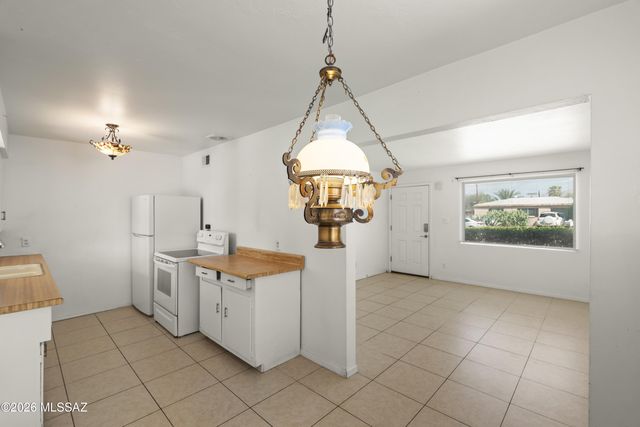 4638 E 14th Street, Tucson, AZ 85711