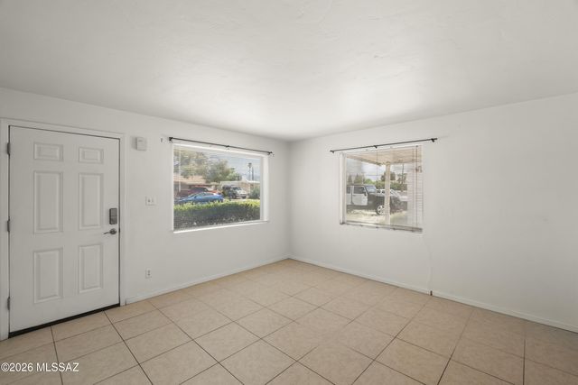4638 E 14th Street, Tucson, AZ 85711
