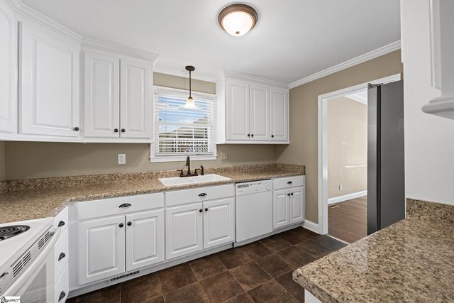 4410 New Cut Road, Inman, SC 29349