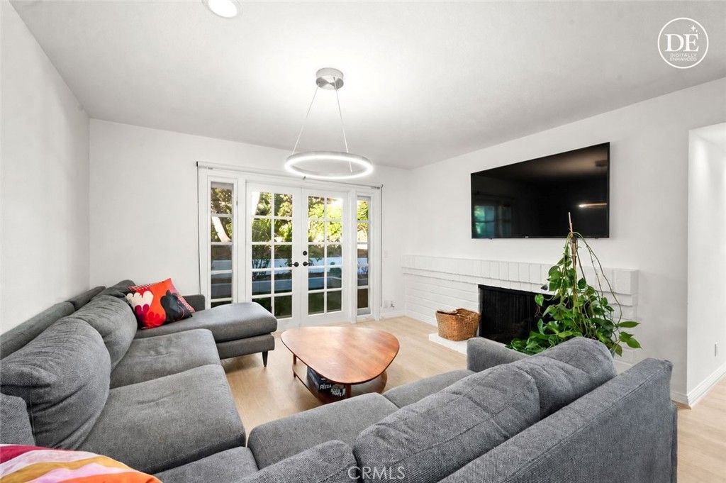 Image 11 of property listing at 17 Rippling Stream, Irvine, CA 92603