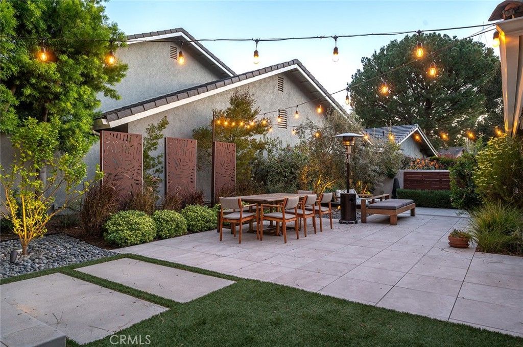 Image 3 of property listing at 17 Rippling Stream, Irvine, CA 92603