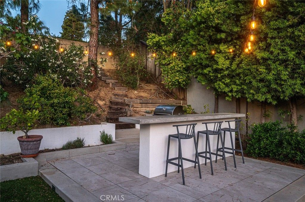 Image 4 of property listing at 17 Rippling Stream, Irvine, CA 92603