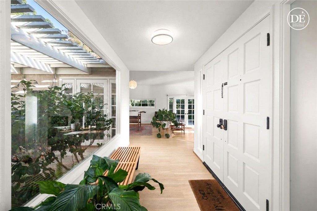 Image 6 of property listing at 17 Rippling Stream, Irvine, CA 92603
