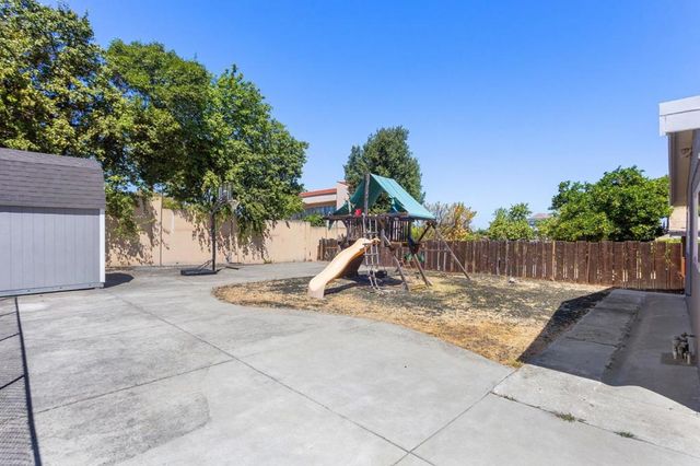2810 Center Lane, Antioch, CA 94509