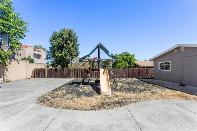2810 Center Lane, Antioch, CA 94509