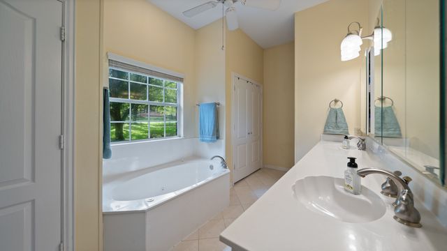 875 Arnold Paul Road, Canton, TX 75103