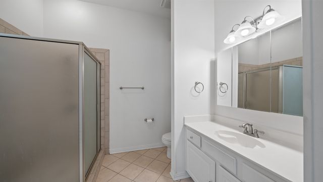 875 Arnold Paul Road, Canton, TX 75103