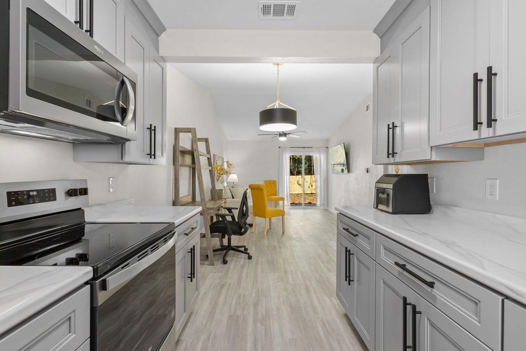 3216 Huntington Woods Boulevard, Tallahassee, FL 32303