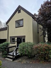 563 Heritage Village F, Southbury, CT 06488