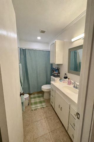 702 E Lake Street, Brownfield, TX 79316