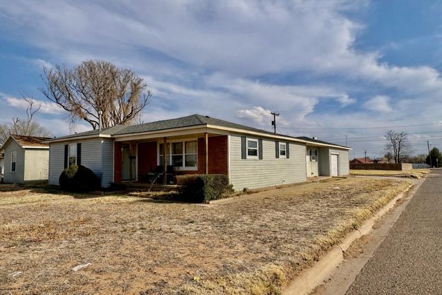 702 E Lake Street, Brownfield, TX 79316