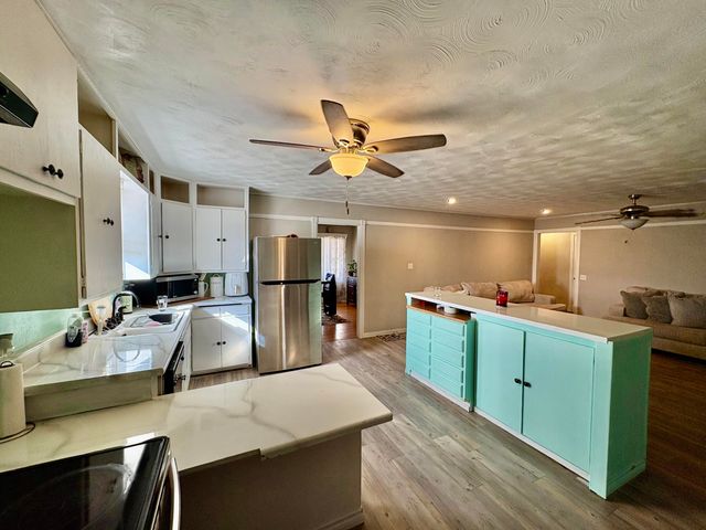 702 E Lake Street, Brownfield, TX 79316