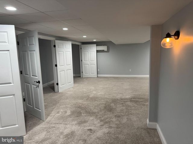 2670 OBERLIN DR, York, PA 17404