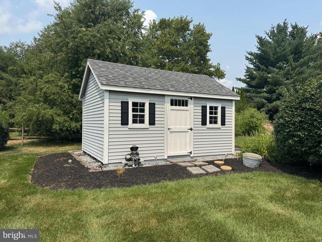 2670 OBERLIN DR, York, PA 17404