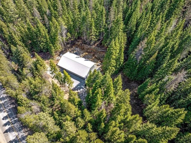 4821 Coyote Trl, Newport, WA 99156