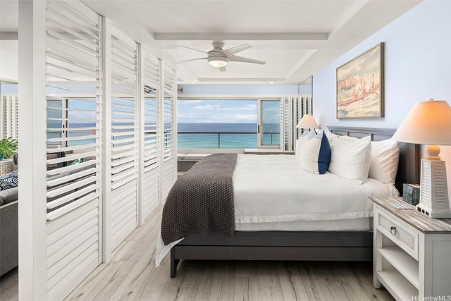 2895 Kalakaua Avenue 1402, Honolulu, HI 96815
