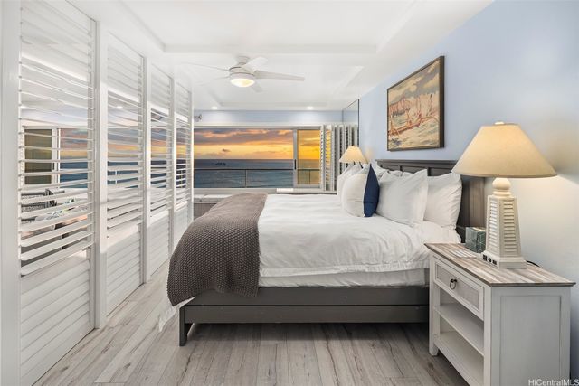 2895 Kalakaua Avenue 1402, Honolulu, HI 96815