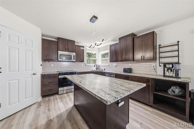 312 Pearson Court, St Charles, MO 63304