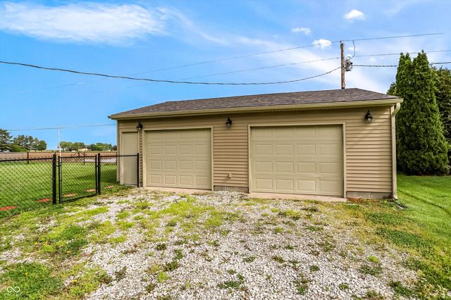 1494 W 250 S, Shelbyville, IN 46176