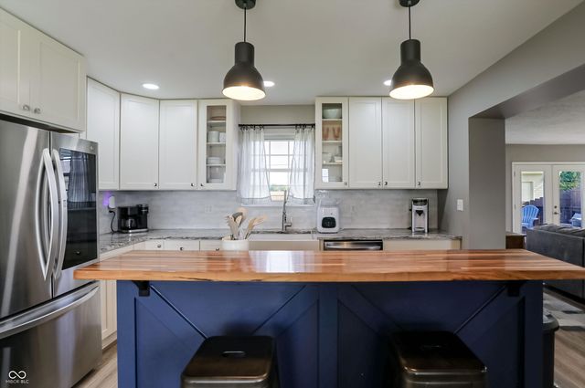 1494 W 250 S, Shelbyville, IN 46176