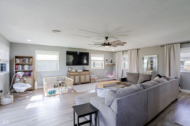 1494 W 250 S, Shelbyville, IN 46176
