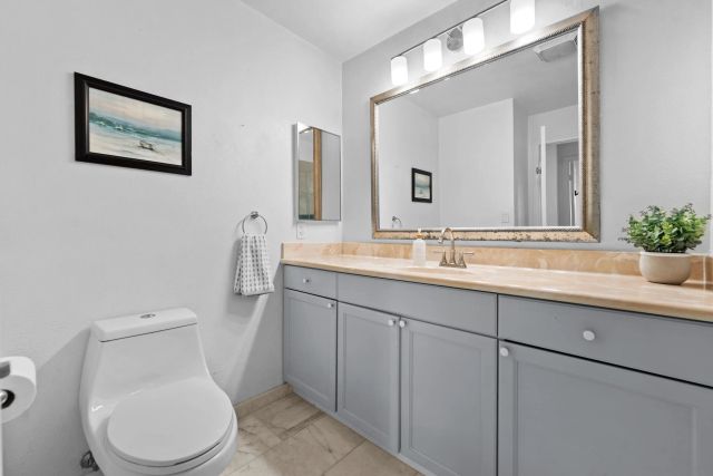 7320 Park Ridge Blvd 216, San Diego, CA 92120