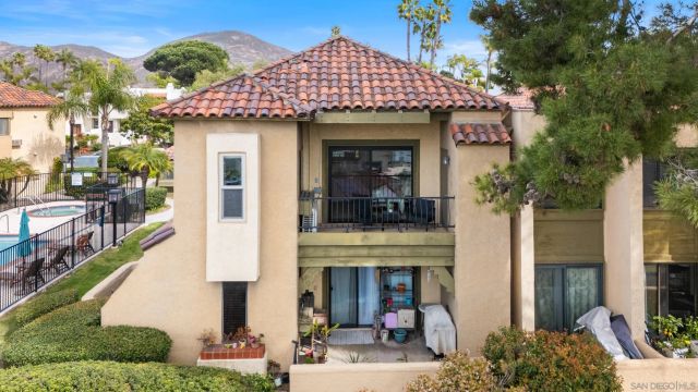 7320 Park Ridge Blvd 216, San Diego, CA 92120