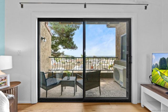 7320 Park Ridge Blvd 216, San Diego, CA 92120