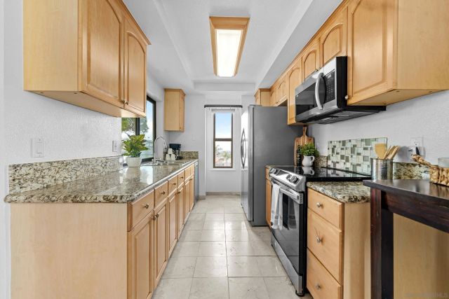 7320 Park Ridge Blvd 216, San Diego, CA 92120