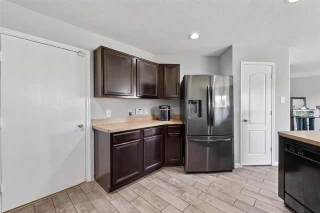 2707 Piney Lake Court, Houston, TX 77038