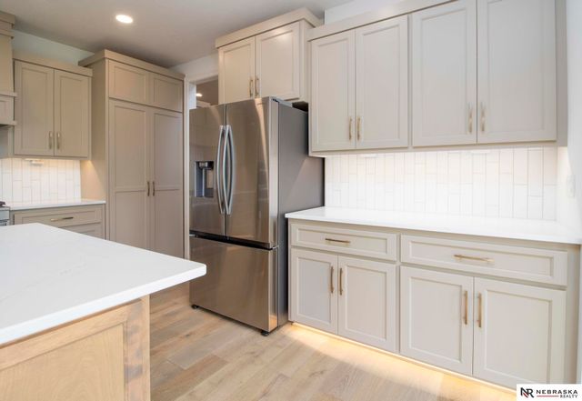 12505 Pheasant Run Circle, Papillion, NE 68046