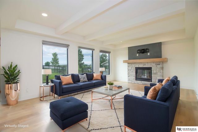 12505 Pheasant Run Circle, Papillion, NE 68046