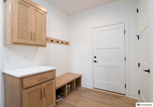 12505 Pheasant Run Circle, Papillion, NE 68046